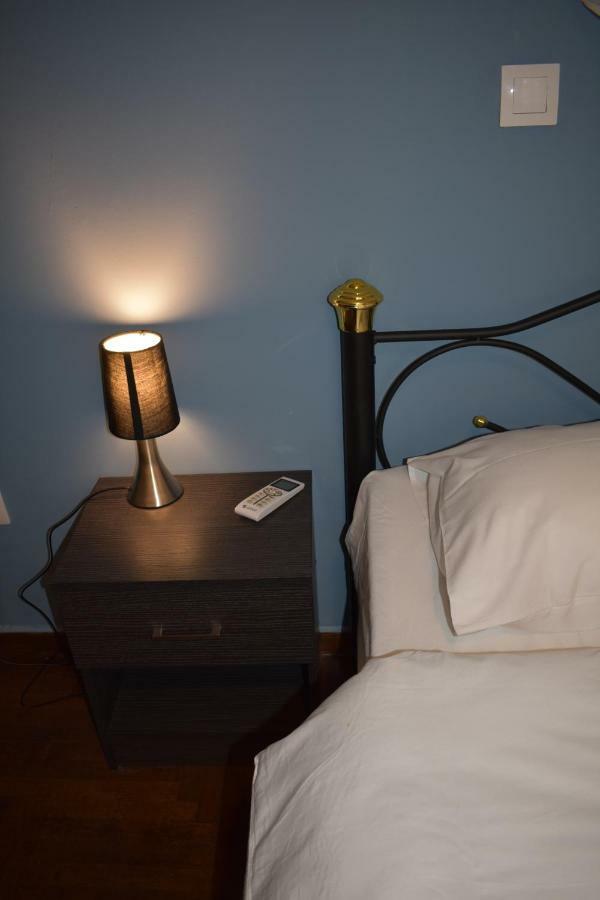 Athenian Modern Apartment Mavili Square ภายนอก รูปภาพ